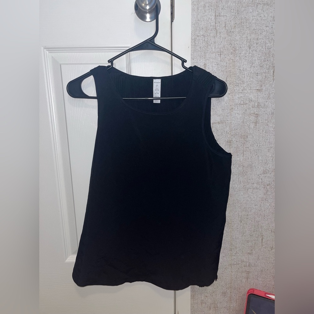 Accordion back tank top